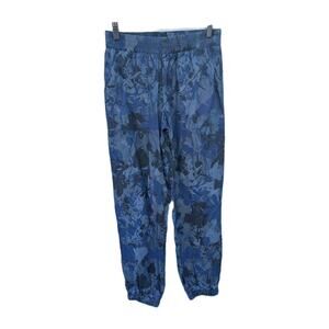 Juicy Couture Women’s Casual Blue Floral Camo Print Chambray Jogger Pants Size M